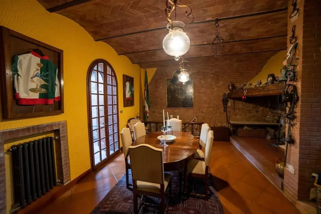 Holiday home Casa Lazzaro Al Centro Di Siena Villa