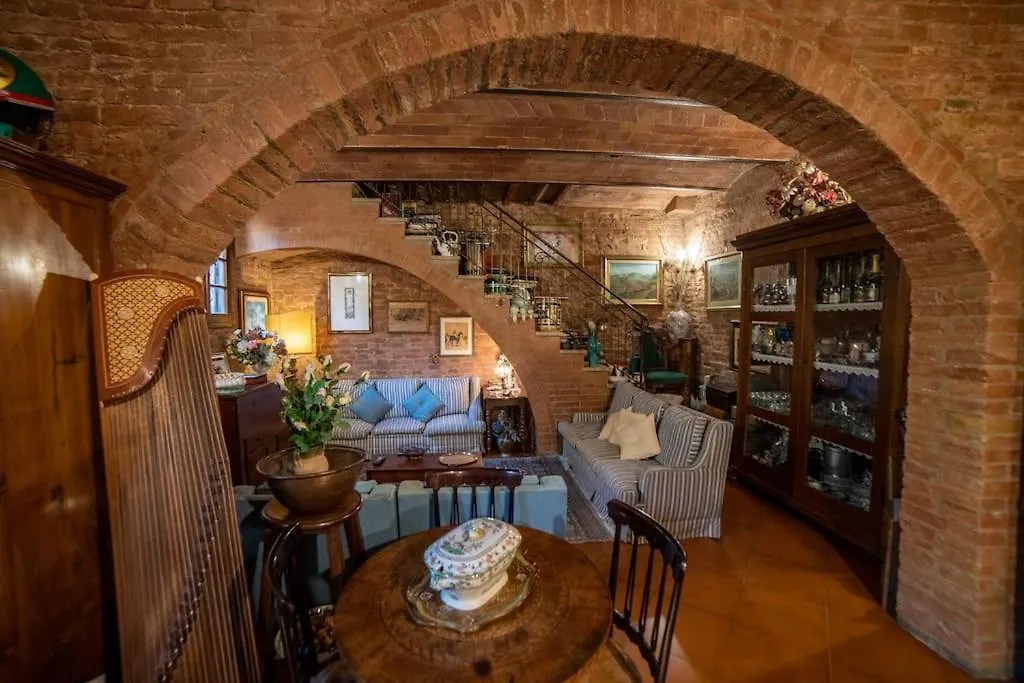 Casa Lazzaro Al Centro Di Siena Villa Italy